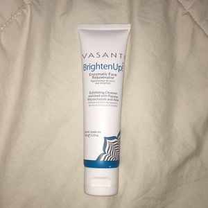Vasanti BrightenUp! Exfoliating Cleanser